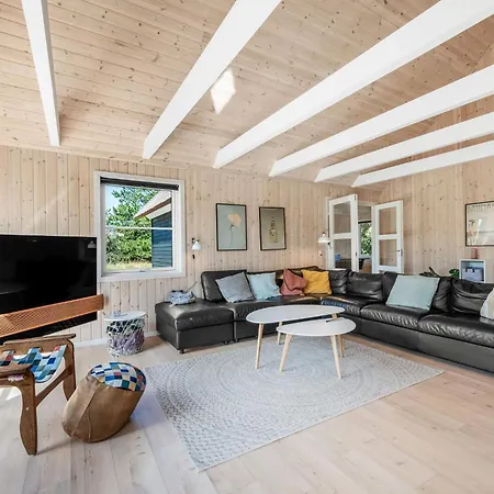Luxury House In Henne *